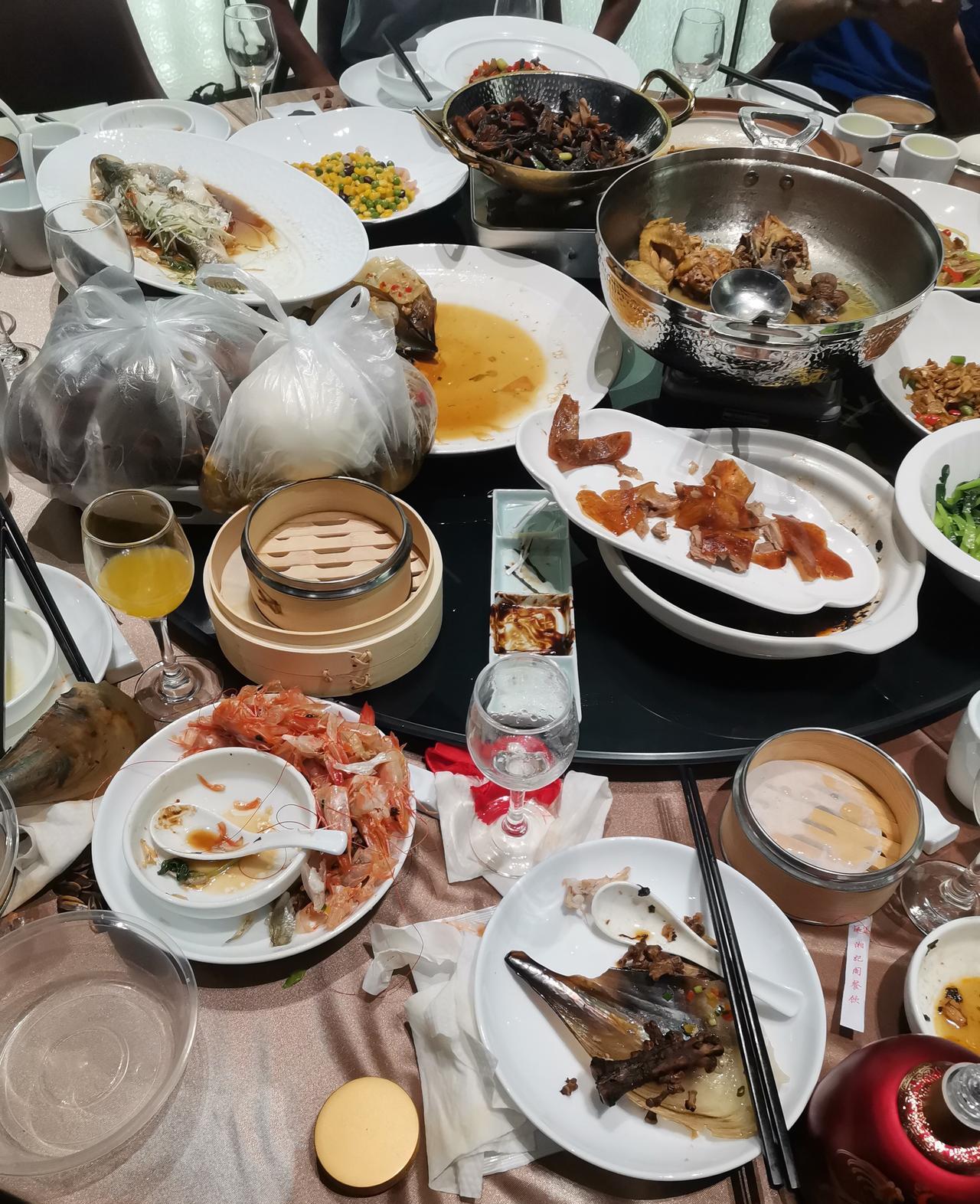 从现在开始，我拒绝一切升学宴，无论是985还是专科，我都不想再当冤大头。我七月