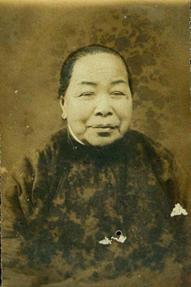 她是被蒋介石牵挂了一生的女人，1965年，周总理把她秘密送往台湾，蒋介石和宋美龄