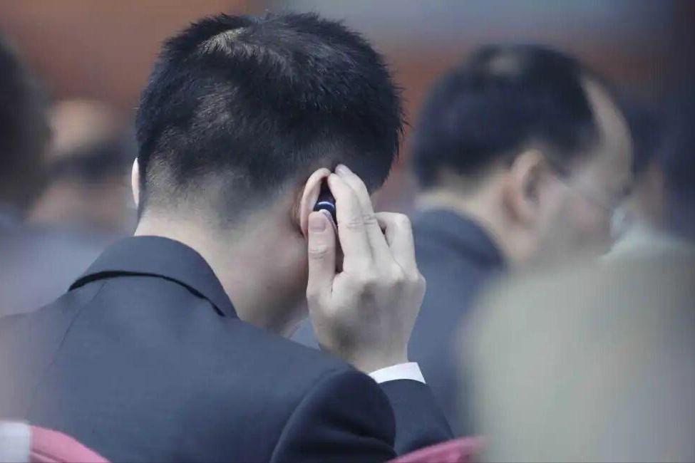 扫黑除恶大升级！中央会议硬核定调：不光抓人，还要“抄家底”！这一次扫黑除恶，