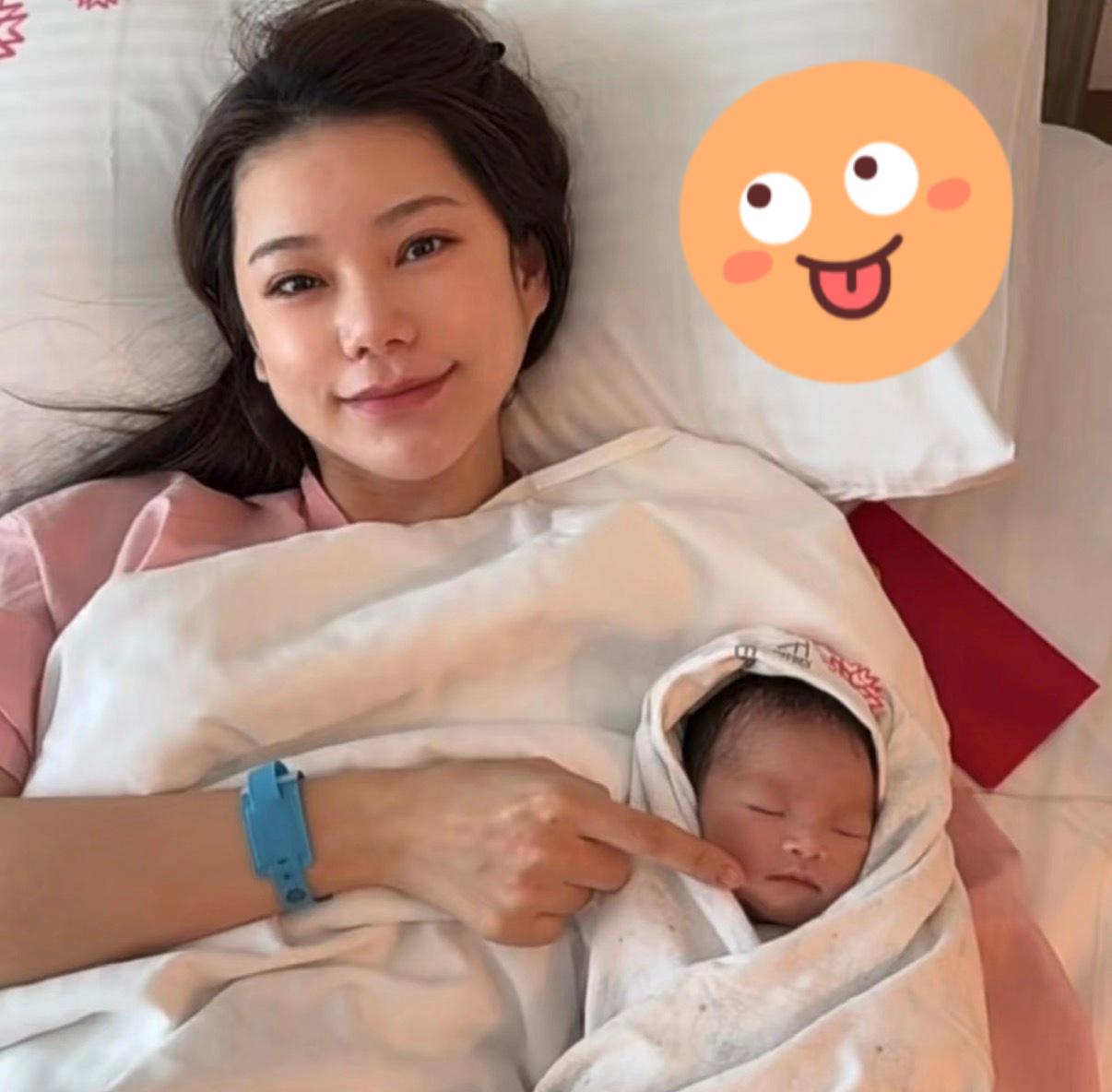 马筱梅顺利生下儿子这事。​最尴尬的人应该就是她的前夫了。​前夫郑扬融曾经对外