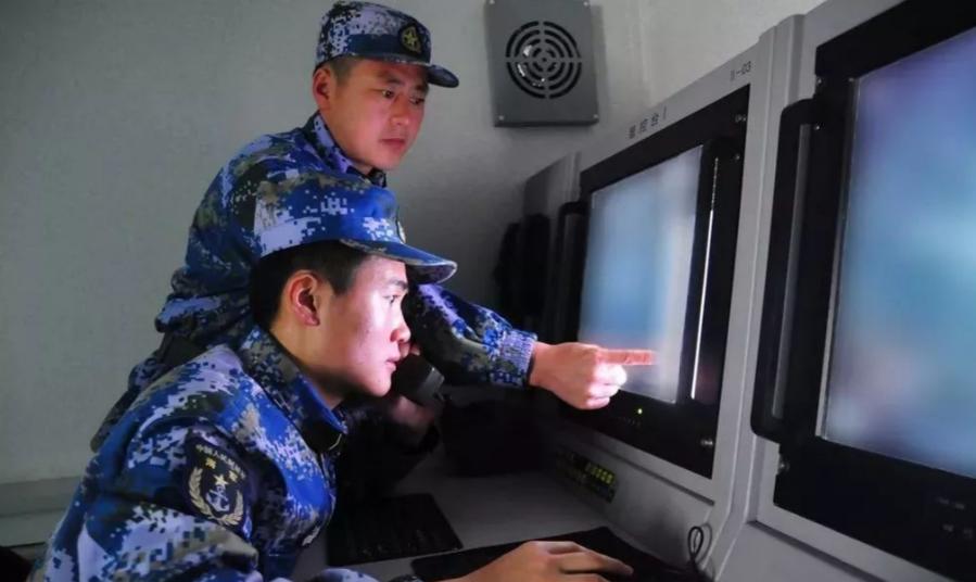 堪比“枪口抵头”的挑衅！高市早苗借美自重遭冷遇，中方立场毫不妥协！”雷