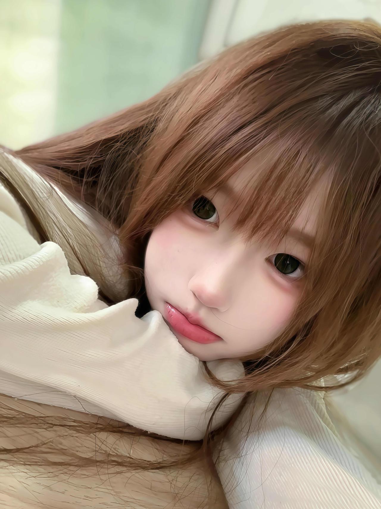 新染的发色好好看好乖~温柔又少女随便怎么拍都可以出片怎么看都不会腻的一个颜