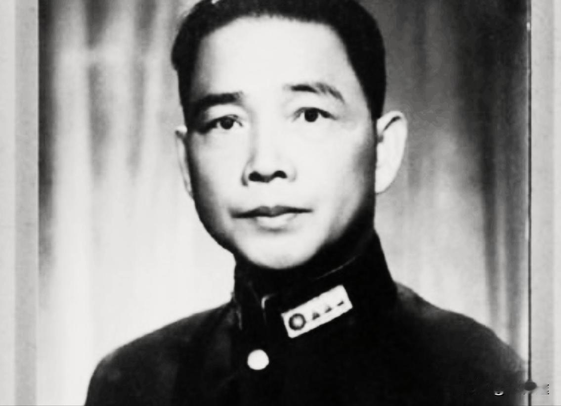 汪精卫为什么最后成了光杆司令？汪精卫到晚年，身边并不缺人。陈璧君守着，周