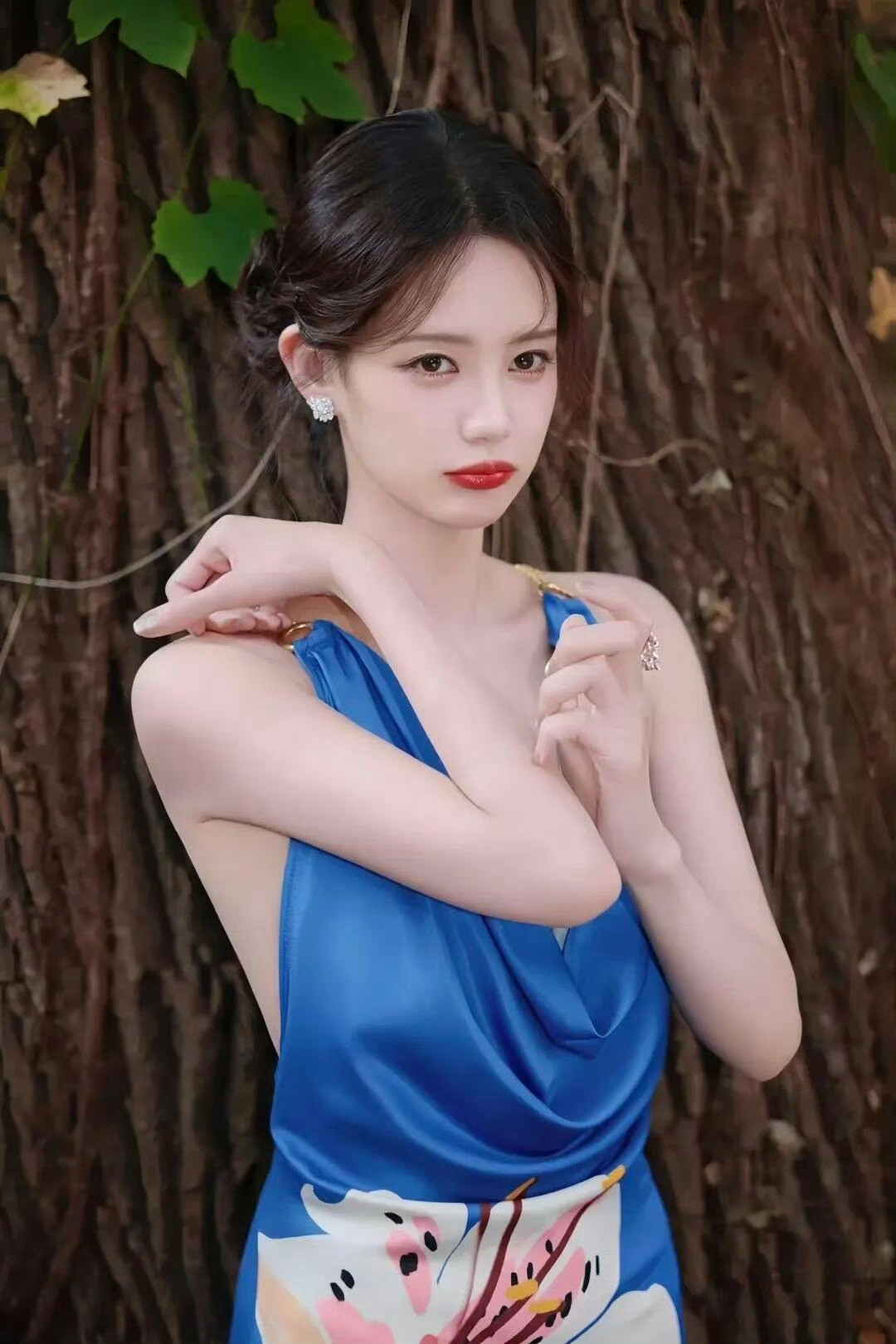 李一桐好美好美！大家走过路过千万不要错过这位神仙姐姐～​​​