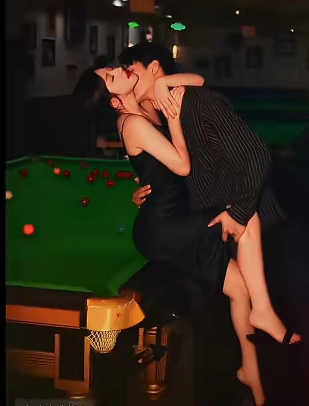 6月19日，王思聪的前女友黄一鸣突然登上热搜，可这次并没有收获大家的好感，反倒引