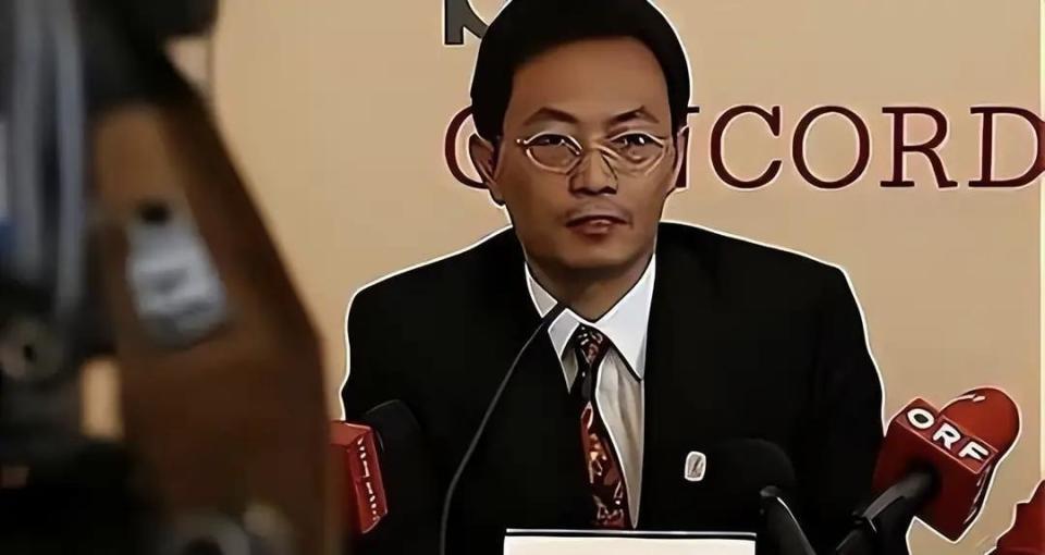 狂言“中国分7国、为美赴死”！北大教授遭开除，下场过得还好吗？曾任职北大新闻学院