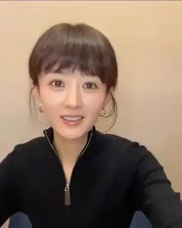 赵丽颖的哭戏，为啥总能让人跟着掉眼泪？《小城大事》里她那句“老林走了”，没