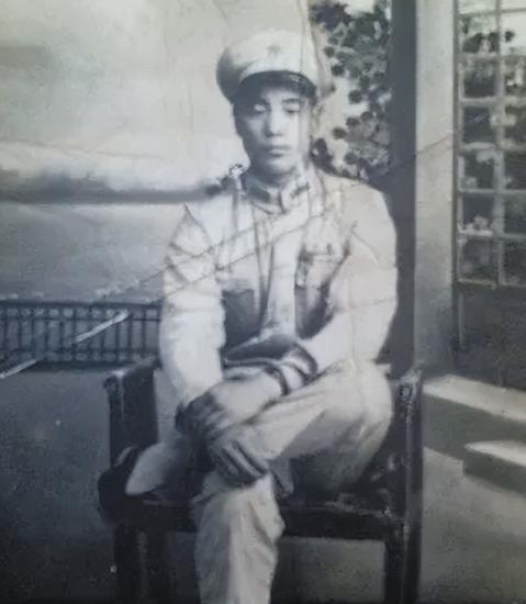 1944年，八路军干部陈克被俘，敌人把他押到刑场杀害，可行刑当天，一个汉奸抓来一