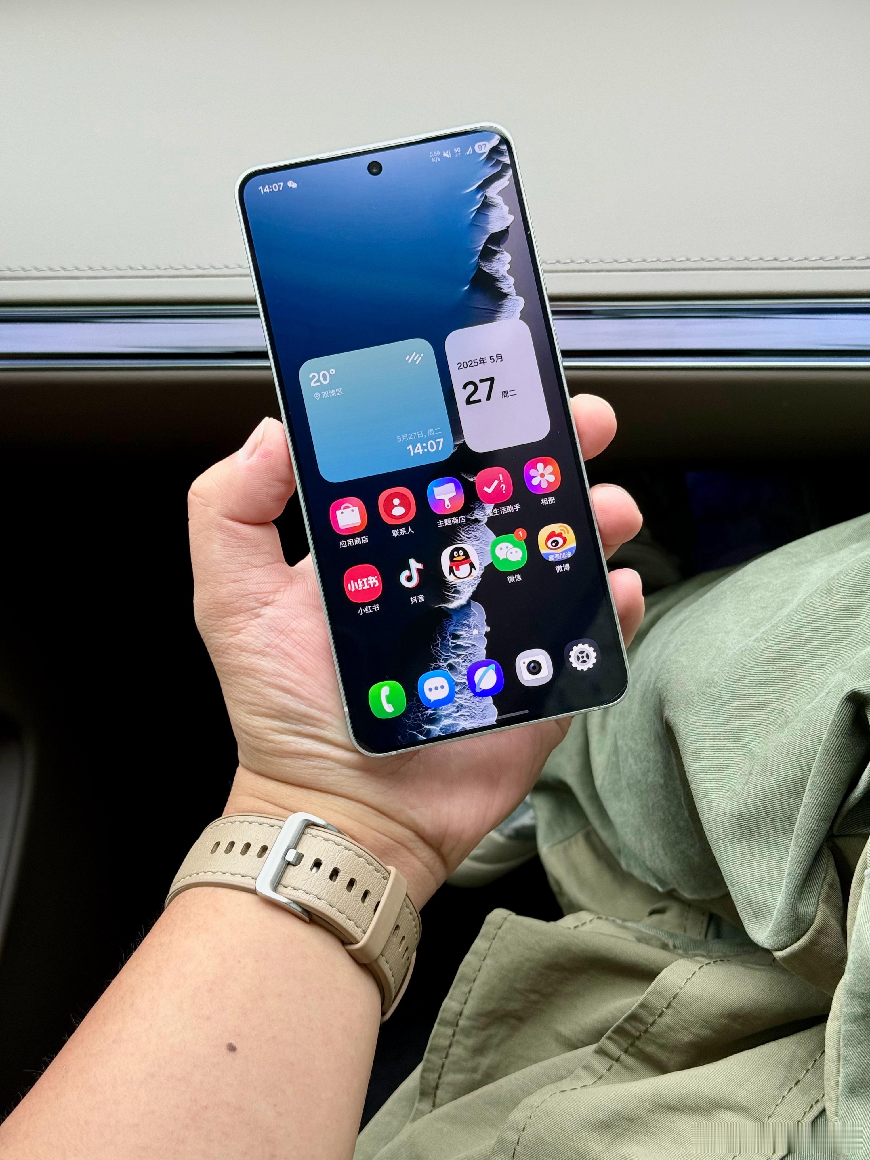 给你们感受下三星GalaxyS25Edge，先不说这手机好不好用，但机身是真