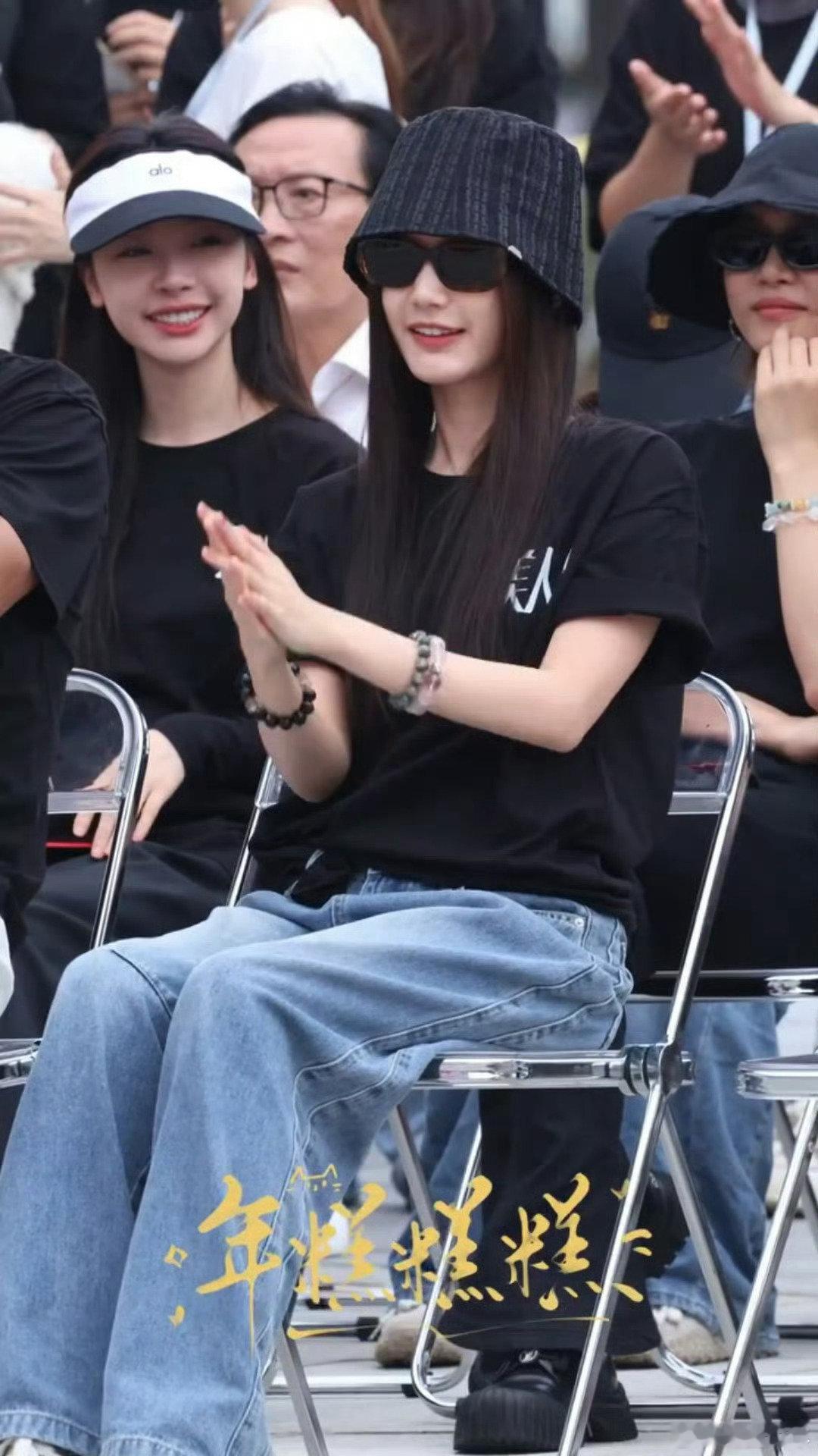李一桐乔振宇美人余开机路透美人余开机路透李一桐乔振宇美人余开机路透，两位的状