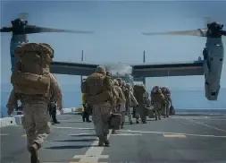 美军这次是真走了，连家底都不要了。就在昨天，美军把最后一个基地交了出来。这