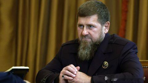 卡德罗夫没有挂，但他已经肾衰竭车臣总统卡德罗夫正在医院接受治疗。他患上肾衰