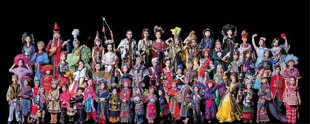 外网疯问，同样是多民族国家，中国56个民族凭什么不内斗？甚至几乎看不到民族歧视？