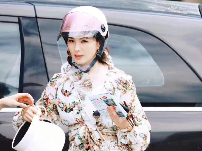 刘涛时隔7年刘涛又开客栈了一看到刘涛要开客栈，瞬间想起她当年在客栈里的名