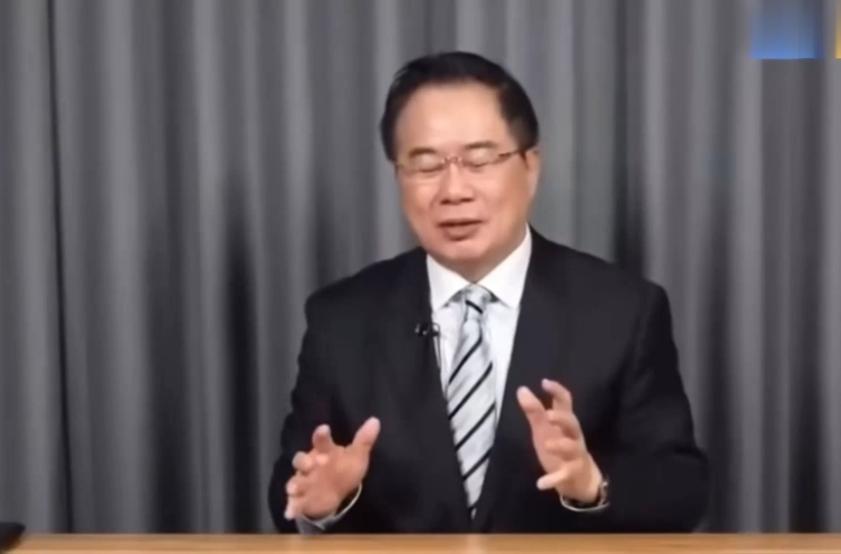 台湾蔡正元深夜上电视大骂郑丽文，作为国民党主席怎么可能在外媒面前说防卫开支高了？