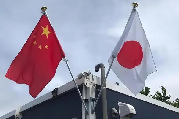 中日爆发战争的概率增大了，但是只要动起手来，中国可能不会给日本留任何情面，想谈可