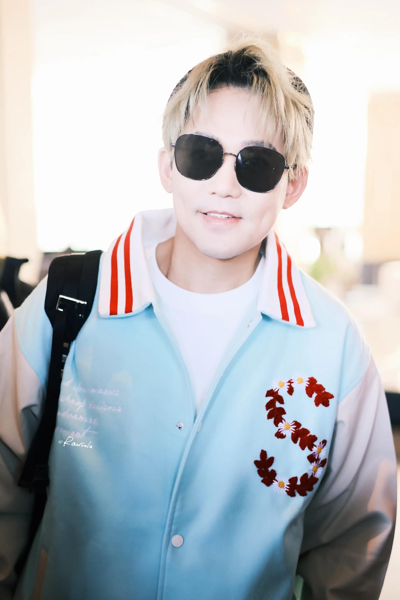 “我们六个人加起来，只拿了2000块。”苏醒一篇长文告别《快乐老友记》，让多少