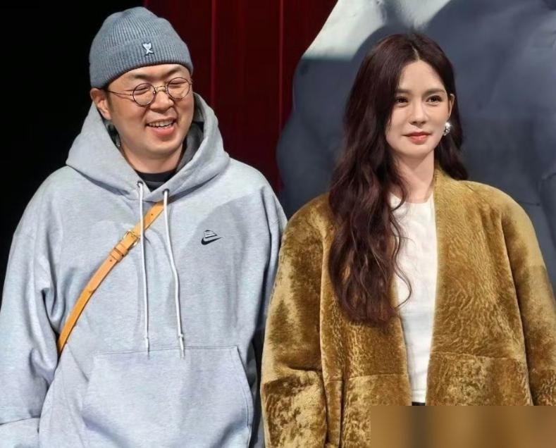 恋爱九年领证，杜海涛连个婚礼都没给沈梦辰。不是没钱，是没那份心。你看他对吴昕，深夜长聊，情绪崩了当众