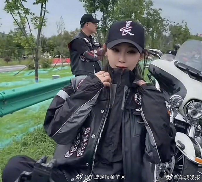 【#网红女骑手祈铄然不幸因车祸去世#】#已有多名机车网红因车祸去世#据大河报消