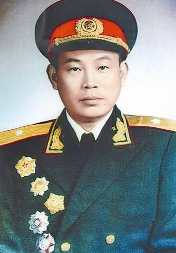1950年，志愿军战士在战场上刚缴获美军3000条毛毯，政委却让战士们将这些毛毯