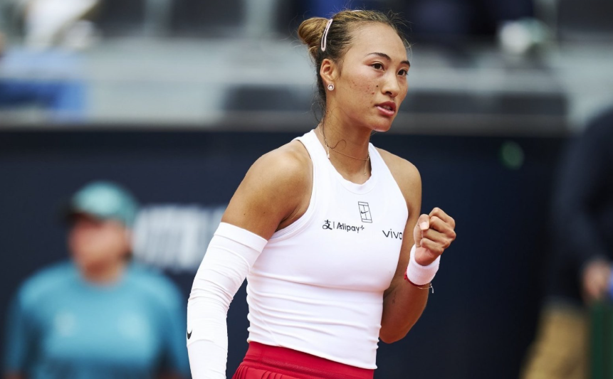 郑钦文还是差距很大，萨巴伦卡2-0横扫阿尼西莫娃卫冕美网冠军。在今年美网女子