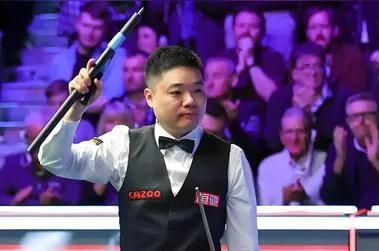 精彩艰苦一战，同门师兄弟鏖战四个多小时，丁俊晖6-5惊险击败张安达，完成第700