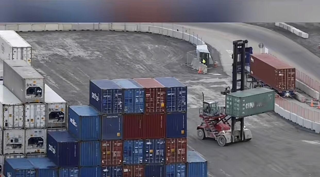 这新闻真的太大快人心了！墨西哥跟着美国瞎起哄，2026年1月1号官宣对中国