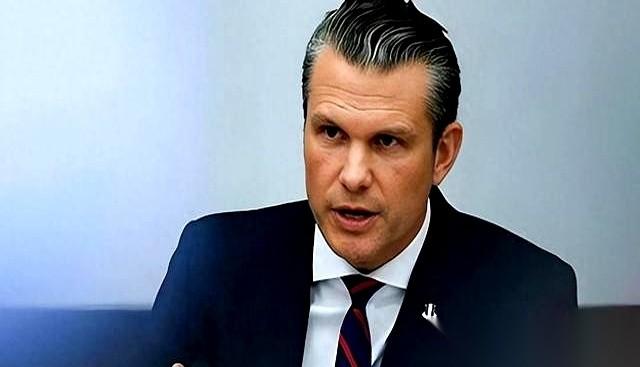 美国防长自己说的,10艘航母,20分钟,就没了。这话不是在什么严肃的国会听证会