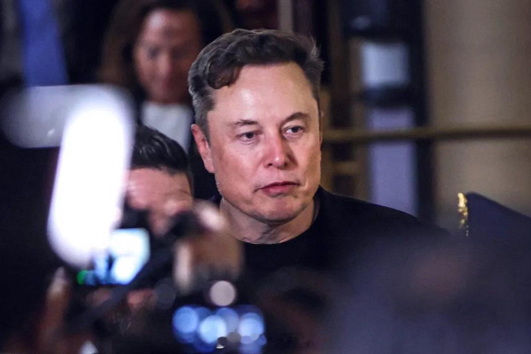 马斯克在SpaceX上市后控制近八成投票权根据SpaceX的IPO招股