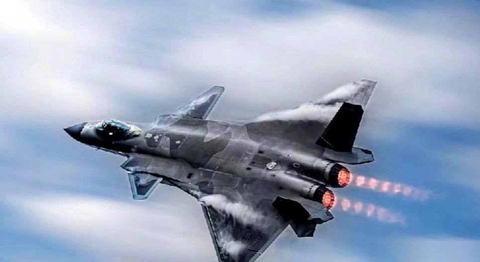 他们真的掰扯不明白了。绞尽脑汁也想不通。一个没靠抢劫、没靠殖民发家的国家，怎