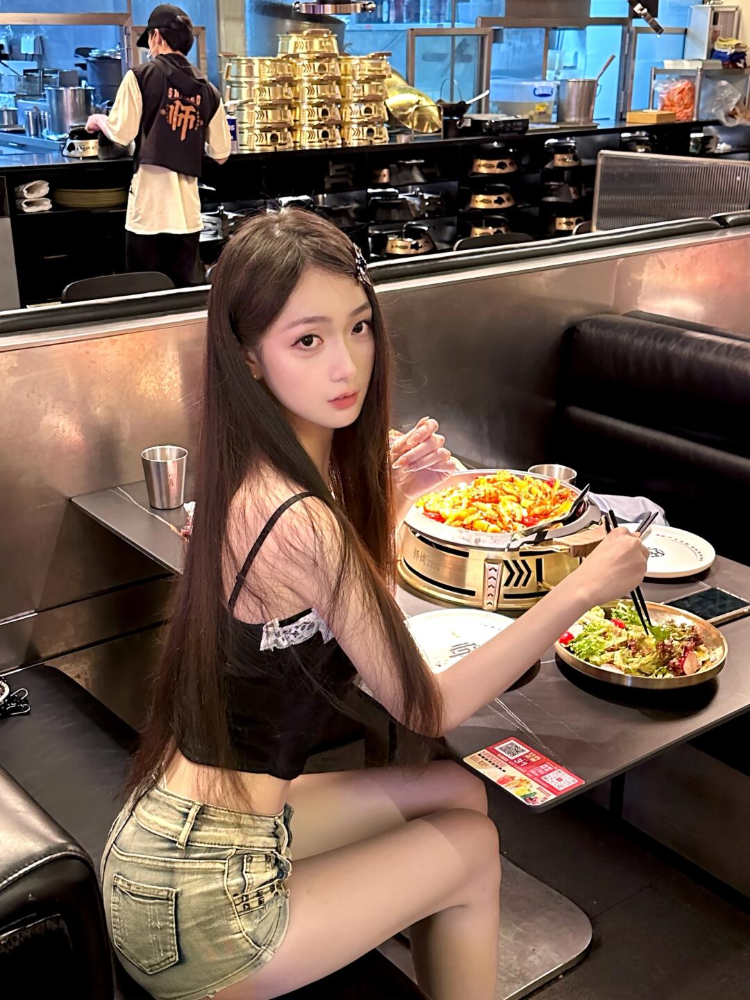 周末干饭plog｜存一些i人小幅吃饭拍照姿势
