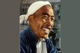 1980年，陈永贵辞去国务院副总理职位。临行前，向华国锋辞别，忍不住感叹：除