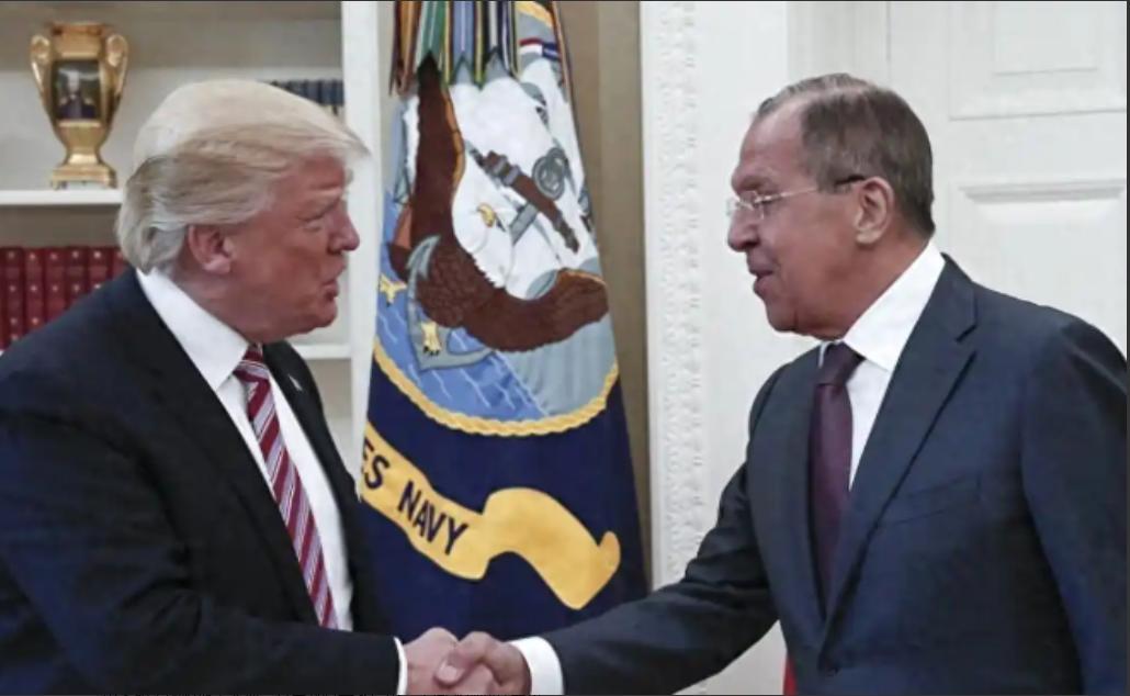 你能想象吗？你花了半辈子，战战兢兢，在克里姆林宫里当间谍，都快摸到权力之巅了。结