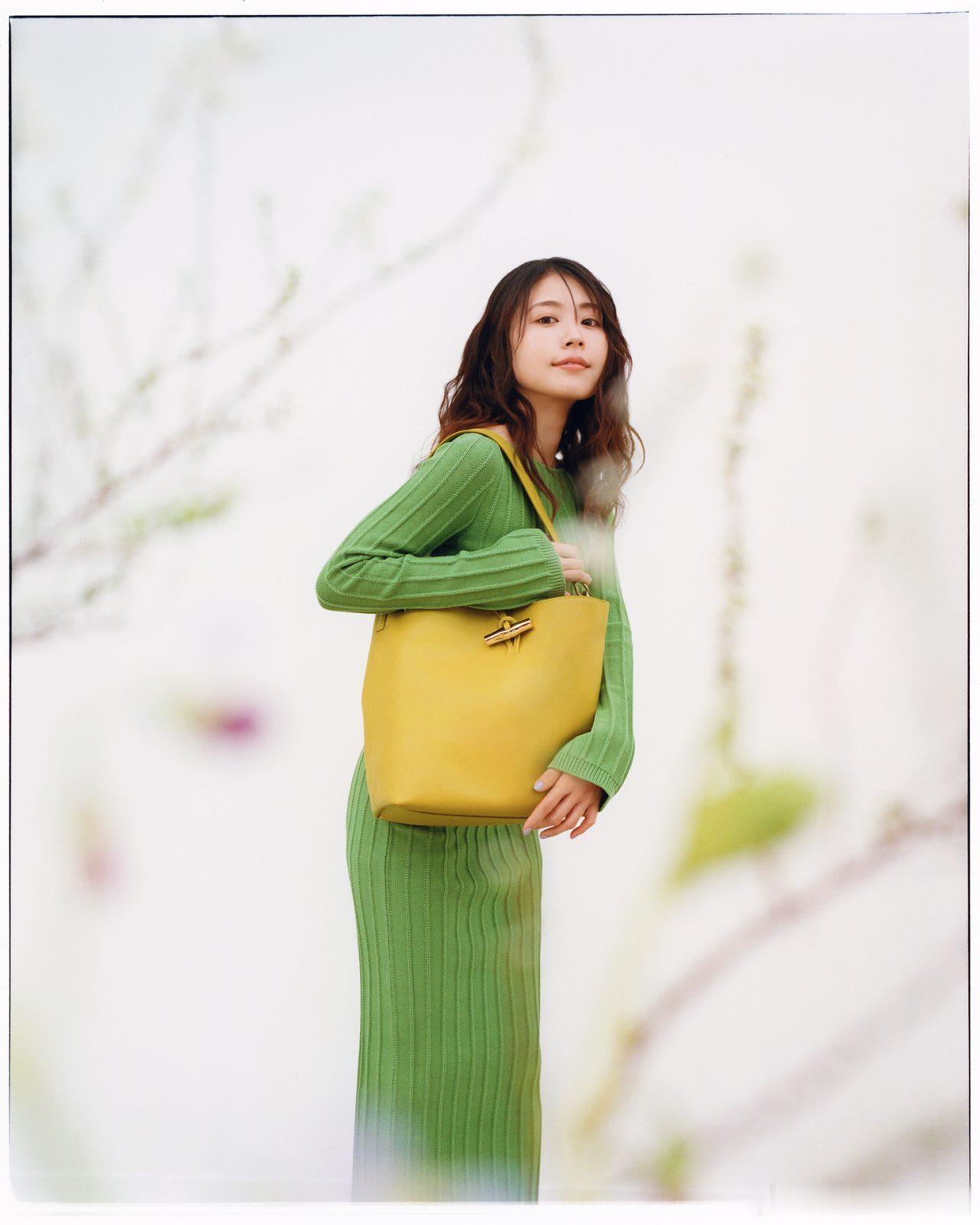 一组有村架纯为FashionPost拍摄的写真​​​