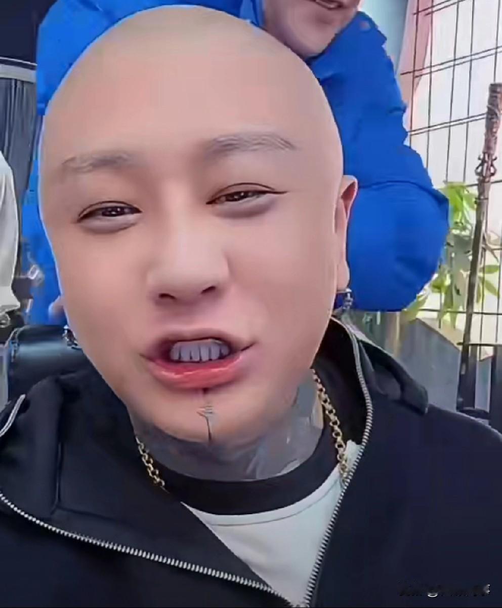 方丈吐槽某人又学我娱乐电商，今年挣的钱这辈子够花了！