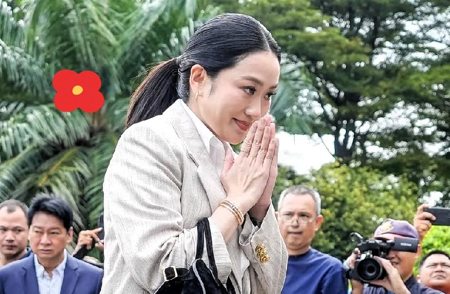 号外:佩通坦终于去探监了，姐姐和妈妈随行。网友道:泰国中了无道德底线洪森的