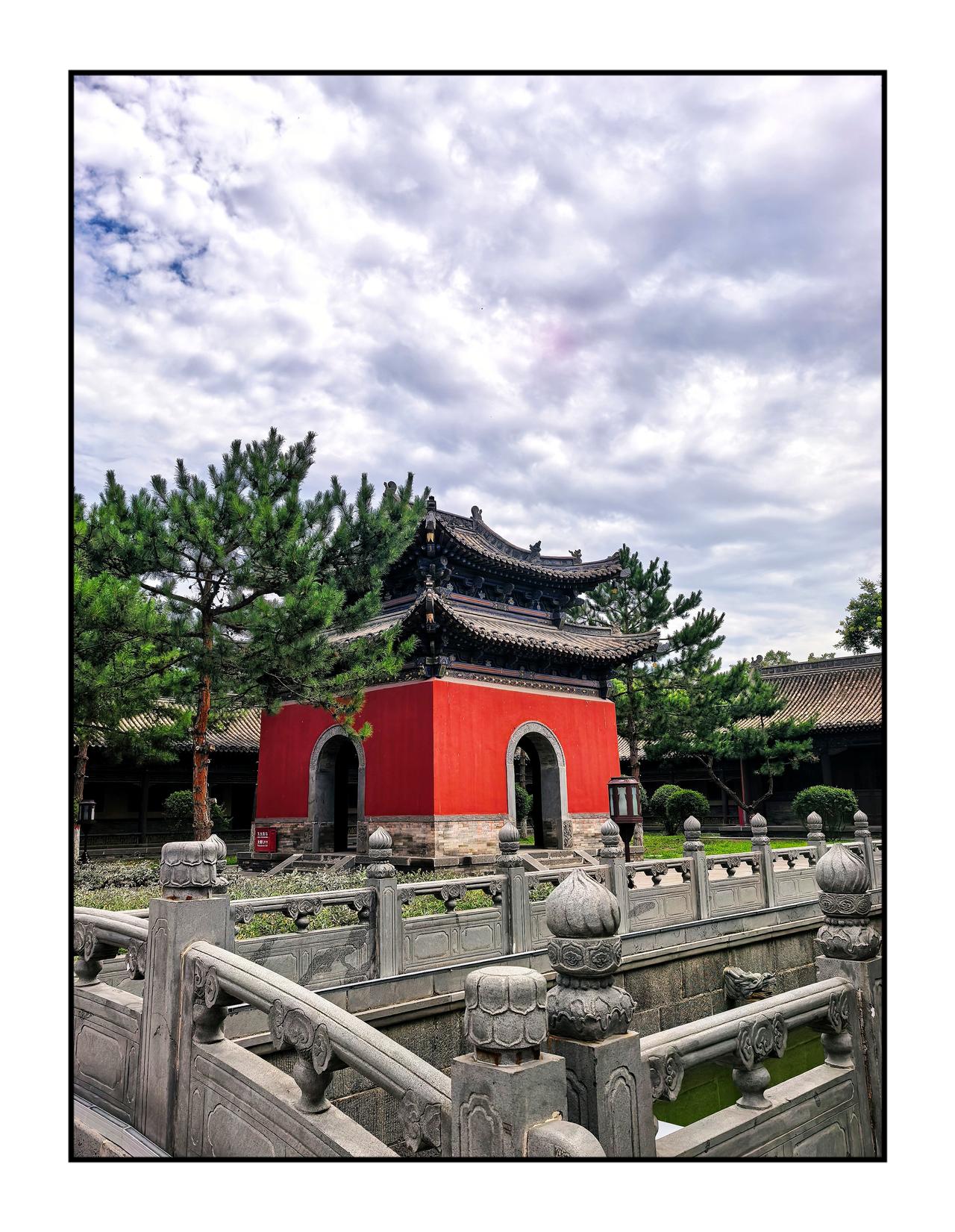 你旅行去到过最远的地方是山西大同古城风光