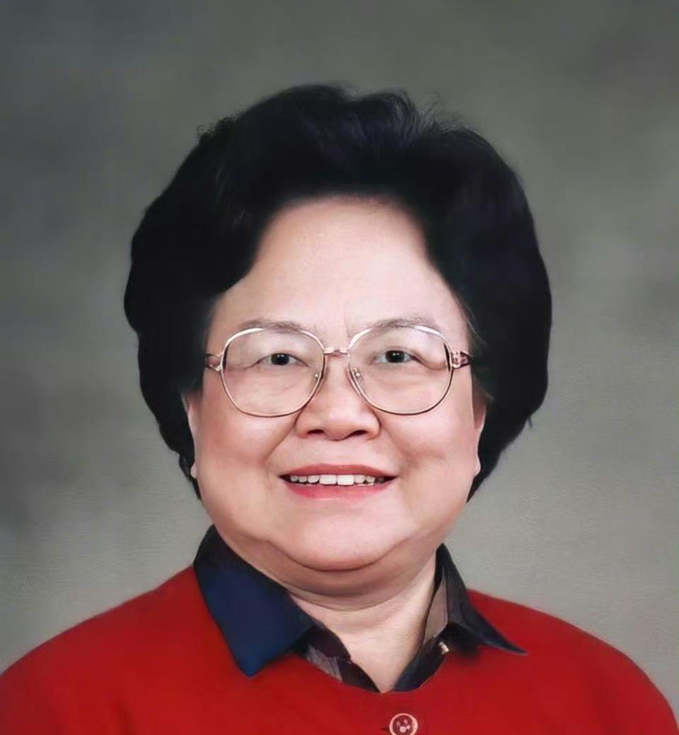 提到彭佩云，稍微上点岁数的人，估计没几个不知道的。当年抓计划生育这事儿，她是