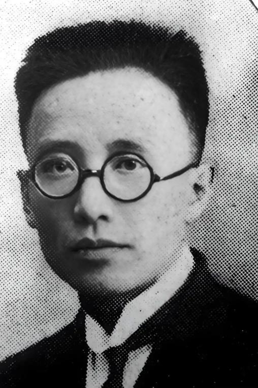 1978年郭沫若刚去世，妻子于立群随后就选择了轻生。原来她翻看丈夫遗留下来的物品