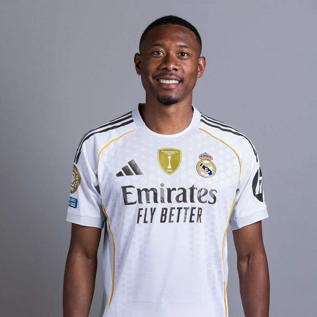 阿斯：阿拉巴有望在周日对阵巴列卡诺的比赛中复出，他今天参加了球队的部分训练。ha