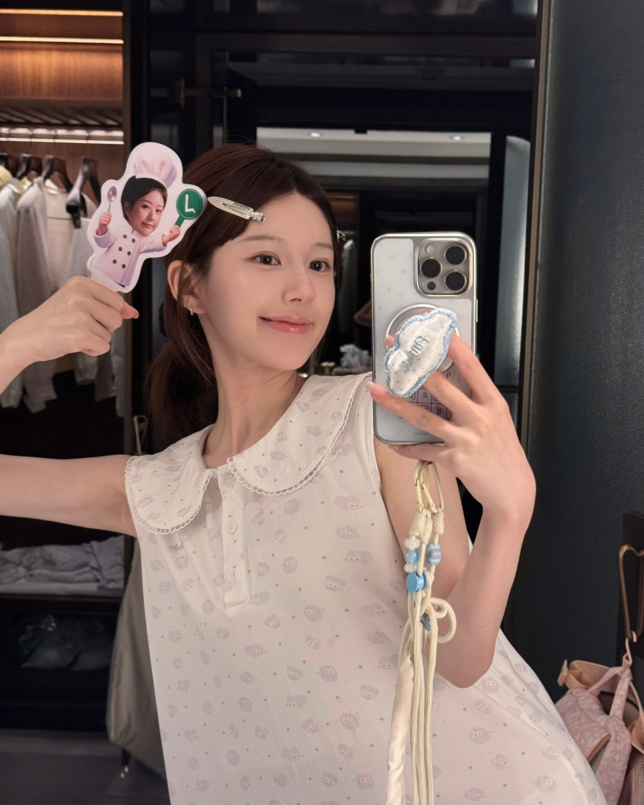 赵露思最近的对镜拍🤳