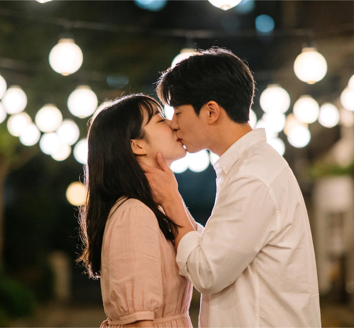 读了墨菲定律才知道：不是你喜欢的人不喜欢你，而是你偏要喜欢一个不喜欢你的人！读了