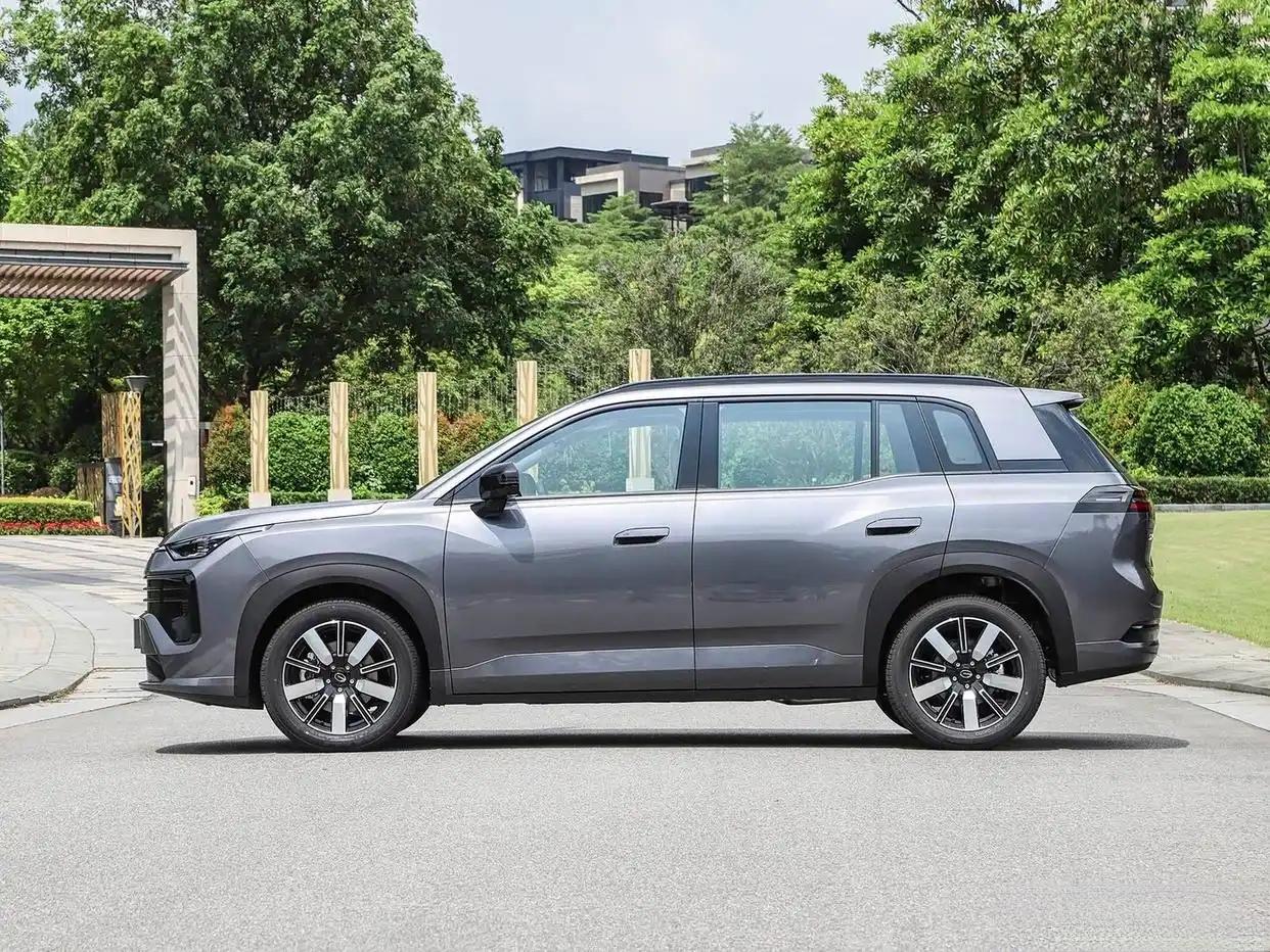 行家预测，未来中国汽车存活率：1、红旗汽车，100％存活2、比亚迪汽车10