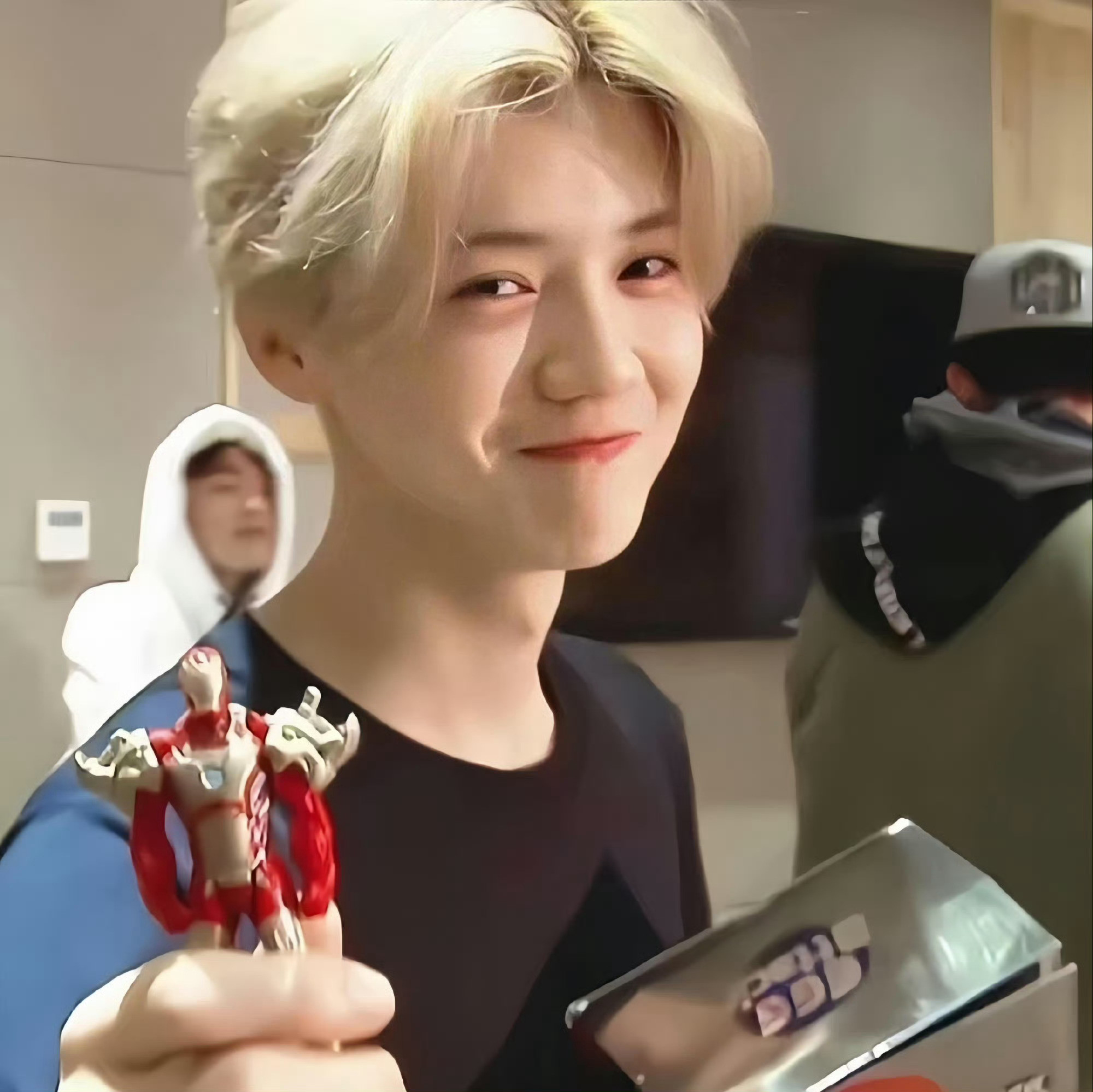 做人呢最紧要嘅就系开心