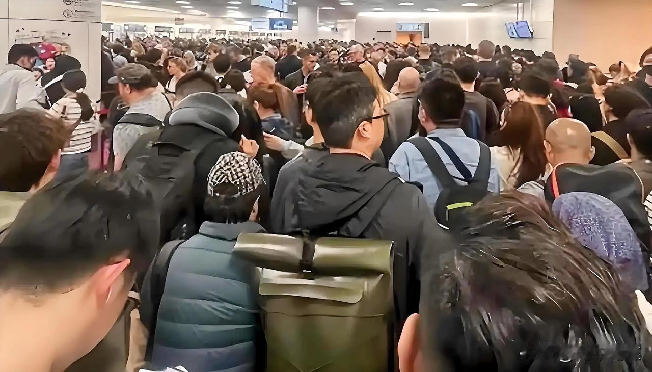 北海道暴雪滞留事件：别让"巨婴心态"消耗公共善意北海道创纪录暴雪导致数千游