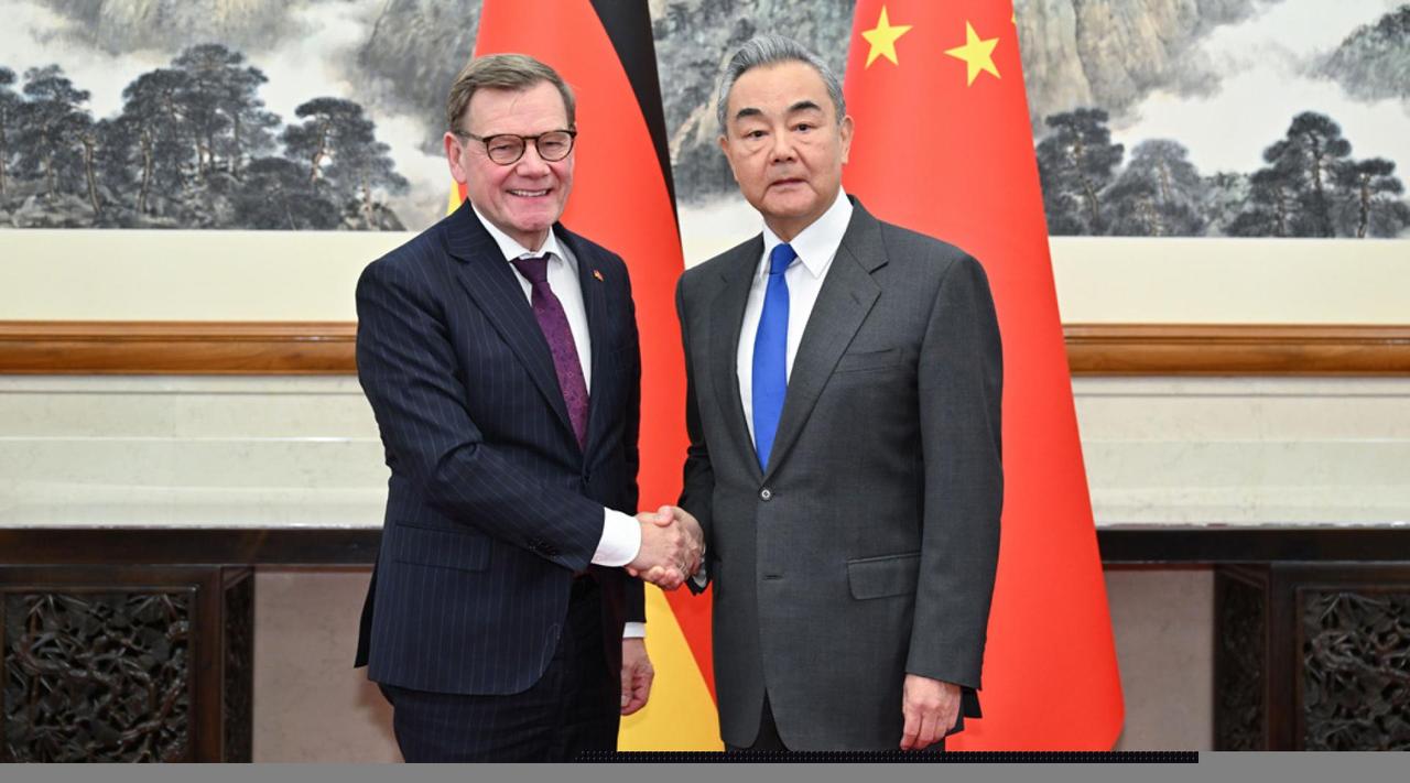 王毅对日本说出非常重的一个词，韩媒发现：经常是战前最后通牒早在与德国外长会晤