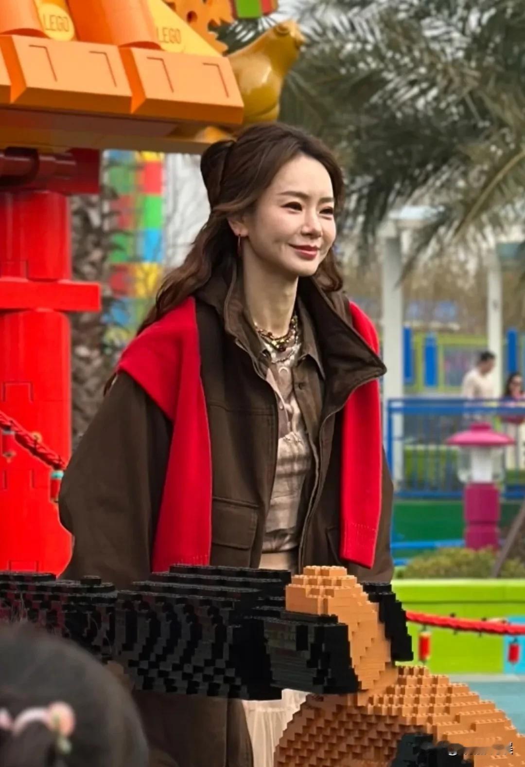 怪不得戚薇提醒网友不要过度依赖医美，这是花钱买罪受。确实时间长了，后遗症就出来