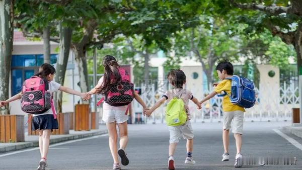 11月起中小学春秋假实锤！家长狂喜但先别急，这3招破解陪娃难题✨家有中小学