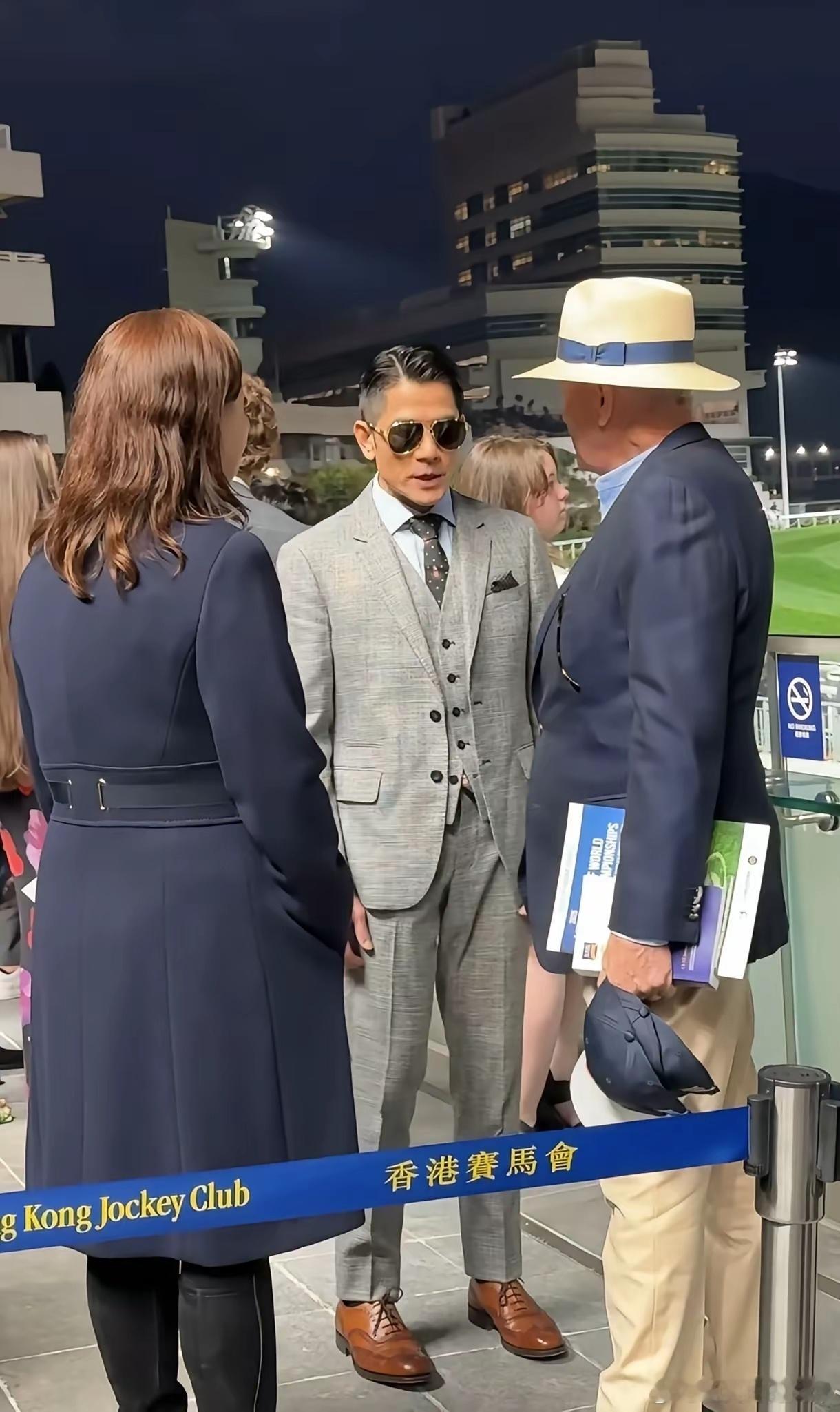 法拉利老了还是法拉利四大天王现在状态最好的就是郭富城了吧看这喷着发胶，精致的每根