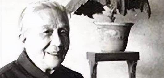 1963年，杜聿明悄悄问妻子到底该如何逃离台湾，妻子淡定地说：蒋介石那时候有求于